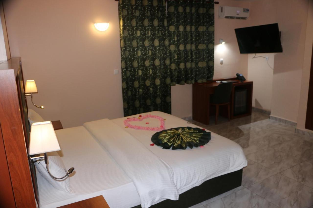 Hotel Jouvence International ياوندي المظهر الخارجي الصورة